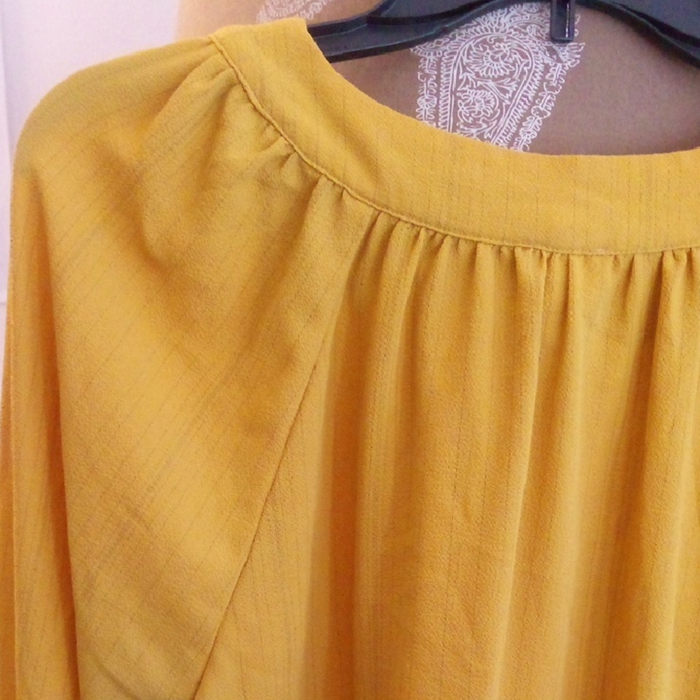 Button-Up Women's Top, M - Picture 5 of 8